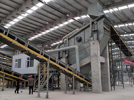 一套裝修（xiū）垃圾分揀生產線方案（àn）