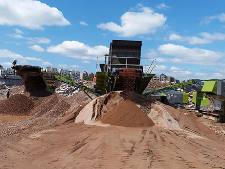 移（yí）動式和固定式建築垃圾處理生（shēng）產線各有什麽優缺點？